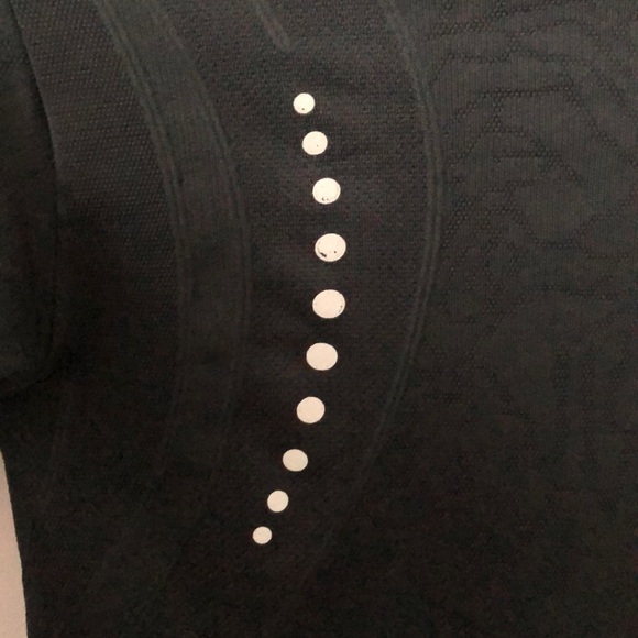 Nike spandex workout top - Picture 3 of 3